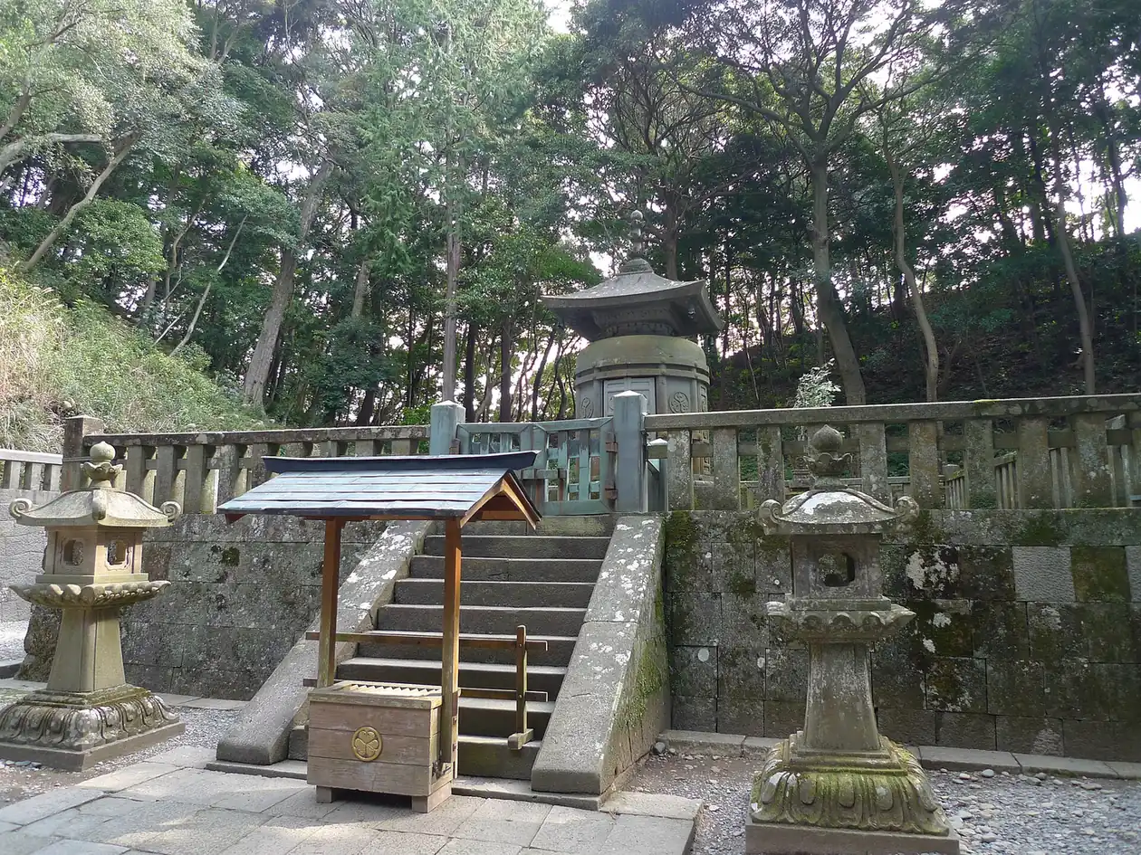 The stone tomb tower of Tokugawa Ieyasu behind Kunozan Toshogu shrine